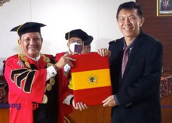 Dirut JTP Group Raih Gelar Doktor Ilmu Ekonomi dan Bisnis di Untag Surabaya