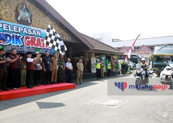 Bupati Malang Berangkatkan Rombongan Mudik Gratis Jelang Idul Fitri 1444 H