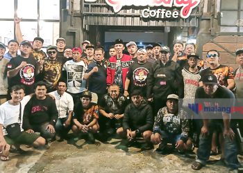 Komunitas Masyarakat Lapas Bagi-Bagi Takjil di Gadang