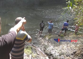 Warga Klayatan Digegerkan Penemuan Mayat di Sungai Metro