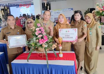 DLH Kota Malang Sabet Juara Satu Lomba Merangkai Bunga