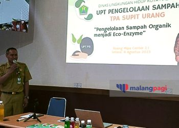 DLH Kota Malang Sosialisasikan Kelola Sampah Organik Jadi Eco-Enzyme