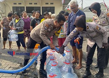 Polresta Malang Kota Distribusikan 100 Ribu Liter Air Bersih