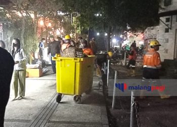 DLH Kota Malang Bersihkan Sampah Usai Gelaran MFC dan Gebyar Sadar Pajak 2023
