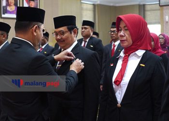 ASN Kota Batu Terima Satyalancana Karya Satya