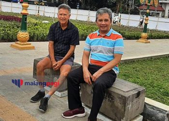 Kisah Tiga Bangku Batu di Alun-Alun Bunder