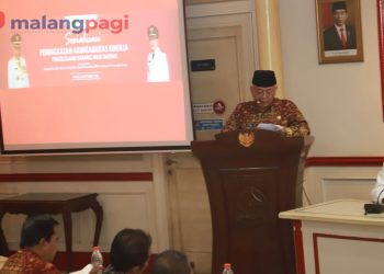 Adeng Bantah Narasi PDI Perjuangan Harus Terima Kasih Kepada Jokowi