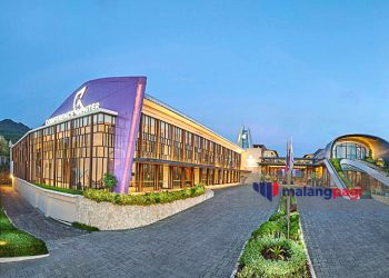 Rayakan Musim Festival, Golden Tulip Holland Resort Batu Angkat Tema Alice in Goldenland