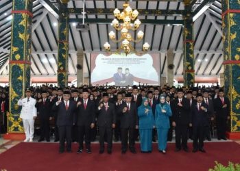 Bupati Malang Melantik Dan Mengambil Sumpah Jabatan Administrator, Jabatan Pengawas, Serta Pengangkatan Pertama Dalam Jabatan Fungsional