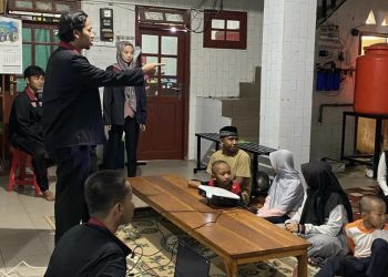 Mahasiswa Kelompok 31 PMM UMM Edukasi Pecegahan Bullying di Panti Asuhan Sunan Ampel