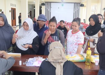 Memasuki Hari Keempat, Ratusan Waga Padati Operasi Pasar Murah