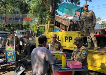 Satpol PP Kota Malang Kembali Tertibkan PKL Nakal di Empat Titik