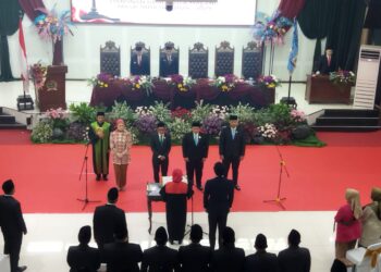 Diwarnai Keharuan, Amithya Ratnanggani Resmi Dilantik Jadi Ketua DPRD Kota Malang