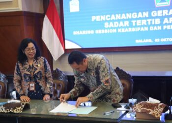 Pj Wali Kota Malang Tandantangani Komitmen Gerakan Nasional Sadar Tertib Arsip
