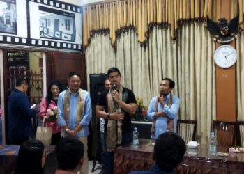 Dampingi Blusukan, Kaesang Pangarep Titip Paslon Wali untuk Kota Malang