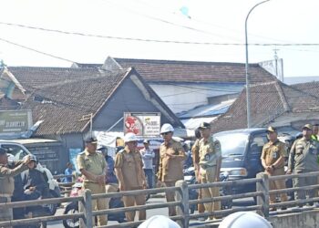 Wali Kota Malang Tinjau Progres Pembangunan Jembatan Kyai Malik Dalam, Target Selesai Akhir November