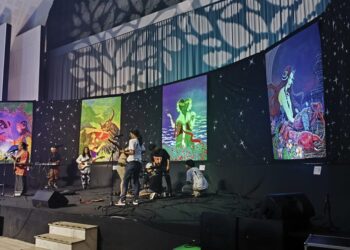 Seniman Bambang Sarasno Pamerkan Batik Titirasi, Hadirkan 12 Zodiak Bernuansa Wayang