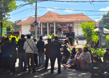 Aksi di PN Malang Sempat Ricuh, Aliansi Pro Publik Tuding Pihak Kontra Lakukan Provokasi