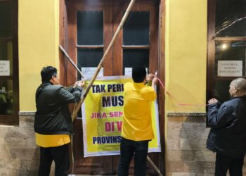 Tolak Hasil Musda, Kader Golkar Kota Malang Segel Kantor dan Wacanakan Musda Tandingan