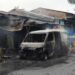 Diduga Percikan Las, Mobil Grandmax Terbakar dan Rambat ke Dua Rumah di Kota Malang