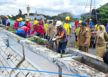 Pembongkaran Pagar dan Pot Lantai 3 Pasar Besar Malang Dilakukan Bertahap, Utamakan Keselamatan