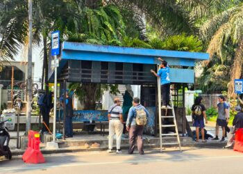 Komunitas di Malang Perbaiki Halte Veteran 2, Kritik Minimnya Perhatian Pemkot