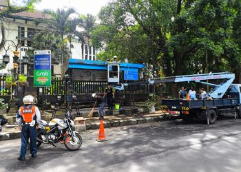 Terinspirasi dari Komunitas di Veteran, Dishub Kota Malang Mulai Bersih-Bersih Halte