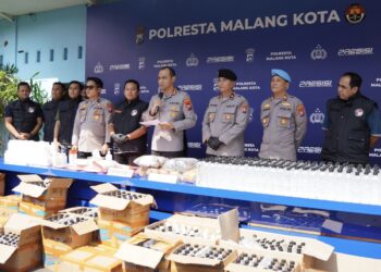 Polresta Malang Kota Bongkar 32 Kasus Narkoba dan Ribuan Botol Miras Ilegal, 39 Tersangka Diamankan