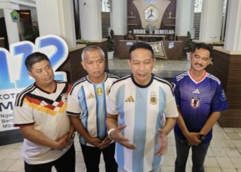Wali Kota Malang Instruksikan ASN Kenakan Jersey Tim Piala Dunia Setiap Jumat