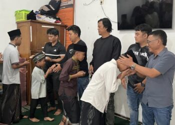 HUT ke-22 d’Kross Community, Perkuat Solidaritas Aremania Lewat Doa Bersama Anak Yatim